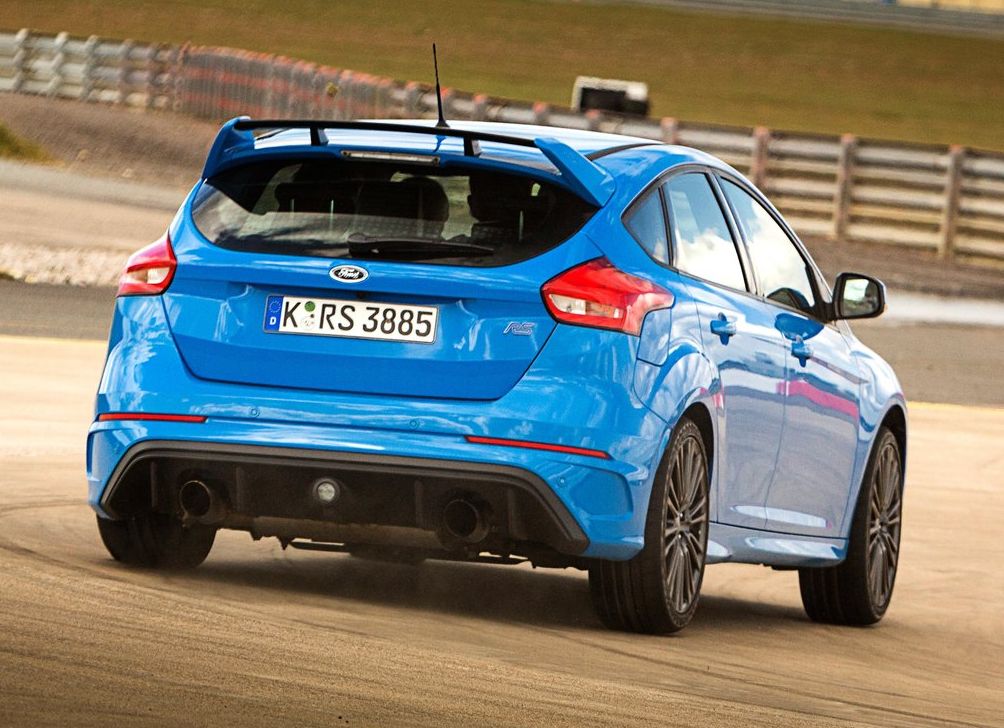 https://www.whatcar.lv/cars/Ford/Focus RS/97f52a6392acdecdbce06cffc4848eb7.jpg